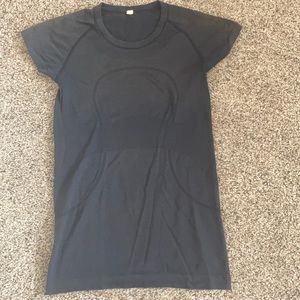 Lululemon shirt